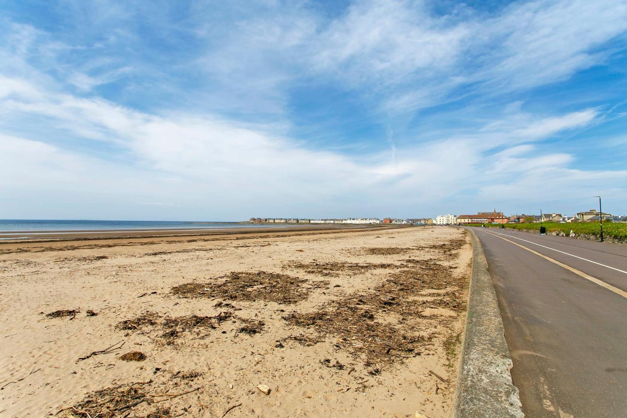 Troon No 1 Apartments エクステリア 写真